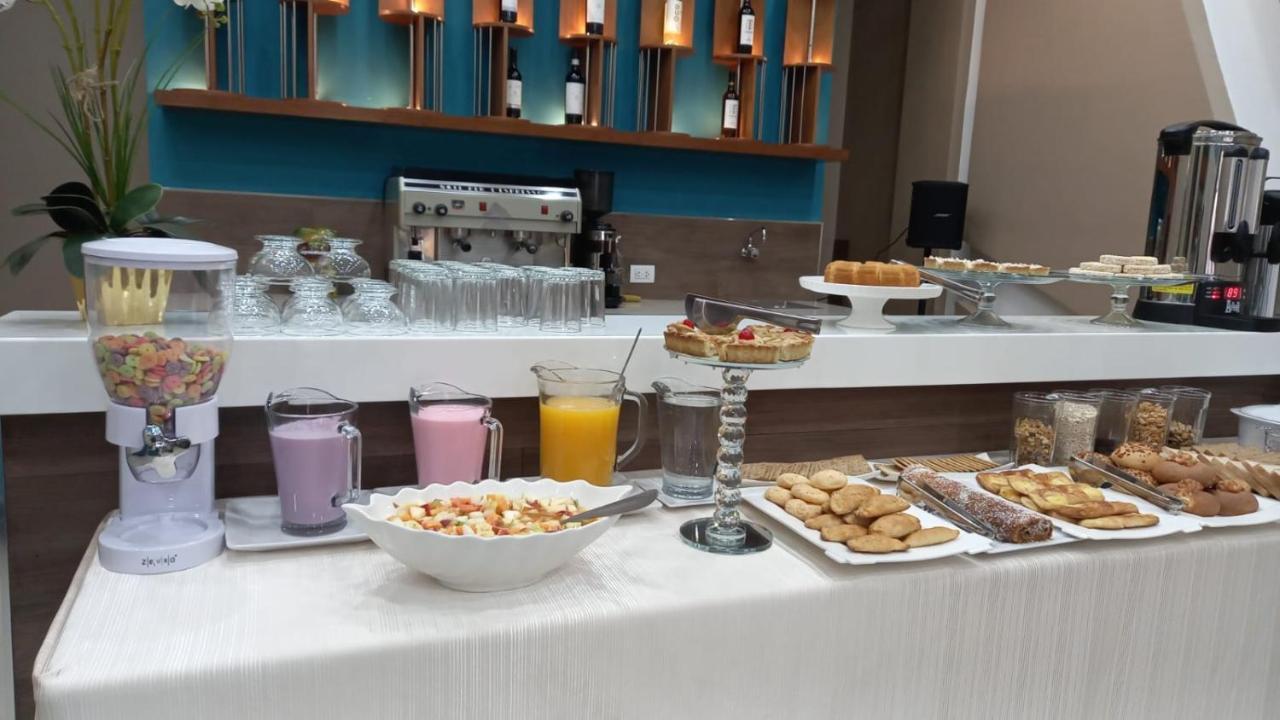 Hotel Innova Tarija Kültér fotó